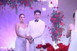 Nhân lúc trao vàng cưới cho tôi, chị gái thỏ thẻ 'Em ly hôn đi', quả thật đêm tân hôn, chồng tôi đã gây ra tội tày đình