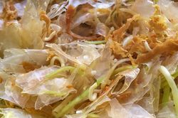 Đà Nẵng: 6 người ngộ độc khi ăn bánh tráng trộn bán vỉa hè