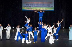 Diễn báo cáo Chương trình Hội thi Tuyên truyền lưu động 'Cả nước chung sức xây dựng nông thôn mới'