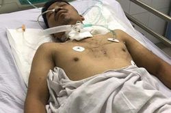 Không có tiền chạy chữa, người cha của 2 con nhỏ có nguy cơ nằm liệt và mù lòa vĩnh viễn
