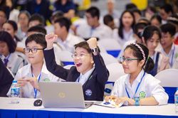 Công bố 100 suất học bổng chương trình phổ thông Mỹ trực tuyến lên tới hơn 3 tỷ đồng