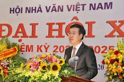 Các nhà văn Việt Nam hãy đáp ứng sự mong đợi của độc giả bằng những tác phẩm hay
