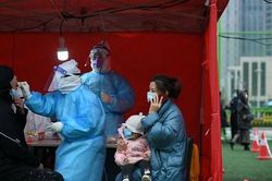 Trung Quốc hủy hàng trăm chuyến bay vì nCov, Nga và Ấn Độ chuẩn bị phát vaccine
