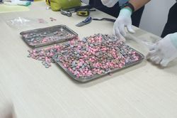 Hơn 20kg ma túy ngụy trang trong lô hàng quà biếu xuất, nhập khẩu qua Tân Sơn Nhất
