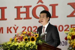 'Tiếp tục tạo dựng hình ảnh đất nước, con người Việt Nam qua văn học'