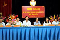Đồng chí Phó Bí thư Thường trực Tỉnh ủy Lê Thị Kim Dung tiếp xúc cử tri xã Thái Long