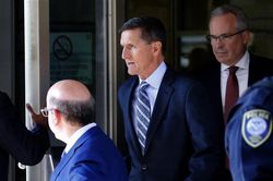 Tổng thống Trump ân xá cho cựu cố vấn Michael Flynn