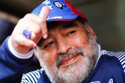 Diego Maradona: 'Con người' nhất trong những huyền thoại bất tử