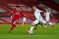 Liverpool 0-2 Atalanta ở Champions League 2020