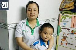Mẹ đơn thân gắng gượng từng ngày nuôi 2 con nhỏ