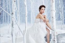Uyên Linh lãng mạn trong bộ ảnh cho dự án song ca