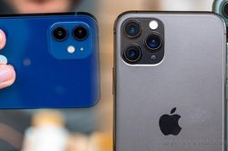 Trong khi mọi người đi mua iPhone 12, có người mua iPhone 11 giảm giá và gặp cái kết đắng