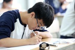 Các quốc gia sử dụng Al để chống gian lận thi cử