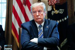 Thị trường chứng khoán Mỹ phá mọi kỷ lục sau khi ông Trump thất cử