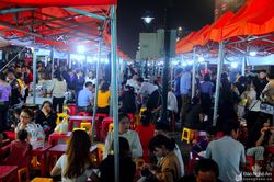 Phố đêm Cao Thắng - TP Vinh 'hút' khách khi xuất hiện nhiều sản vật đặc trưng vùng miền