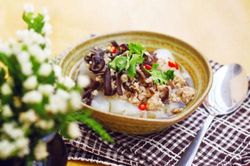 Cách làm bánh đúc nóng cho bữa sáng ngon miệng, dễ làm