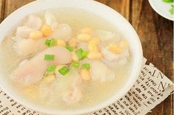 Cách làm canh móng giò hầm đậu trắng thơm ngon, bổ dưỡng