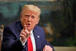 Ông Trump vẫn chưa chịu thua
