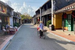 Vắng khách, Hội An đẹp bình yên