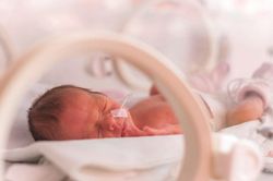 Những biến chứng nguy hiểm ở trẻ sinh non