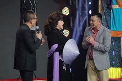 'Ký ức vui vẻ': Tiến Luật 'vỡ òa' khi được NSND Lệ Thủy mời phụ diễn