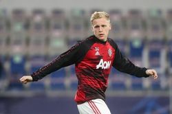 MU tự tin thắng Southampton, Van de Beek mơ Real Madrid