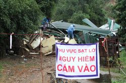 Hiện trường vụ sạt lở núi ở Đắk Lắk