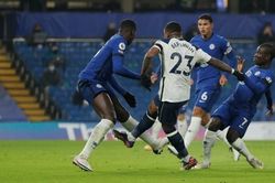 Chelsea 0-0 Tottenham: Derby London bất phân thắng bại, Tottenham trở lại ngôi đầu