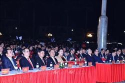 Chủ tịch Quốc hội Nguyễn Thị Kim Ngân dự Lễ kỷ niệm 990 năm Danh xưng Nghệ An