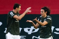 Thắng siêu kịch tính trước Southampton, M.U lập kỷ lục chưa từng có