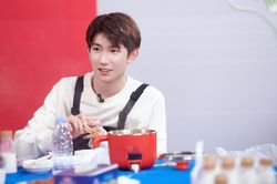 6 năm một bài hát, Vương Nguyên (TFBoys) chứng tỏ bản thân đã trưởng thành