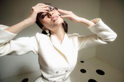 Cao Thiên Trang hóa quý cô Pháp thanh lịch cùng cặp màu đen, trắng kinh điển