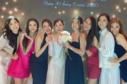 Dàn hoa hậu - á hậu đình đám dự hôn lễ Tường San: Tiểu Vy sung sướng vì bắt được bó hoa cưới?