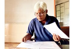 Trưởng thôn A Yó 'miệng nói tay làm'
