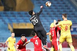 Chuyên gia Trần Bình Sự: 'HLV Park Hang Seo có lý khi không gọi Nguyên Mạnh'