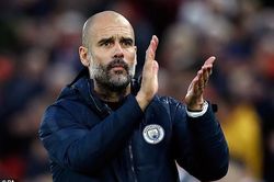 HLV Pep Guardiola lên tiếng đáp trả chỉ trích gây sức ép với trọng tài