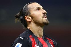 Tiền đạo Ibrahimovic đã nghĩ đến chuyện giải nghệ?