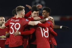 PSG cẩn thận MU, Man City đàm phán Martinez