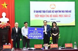 Ban cứu trợ Trung ương tiếp tục trao quà ủng hộ khắc phục bão, lũ tại Huế