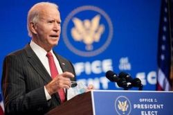 Đồng thời công bố chiến thắng cho Joe Biden tại 2 bang 'nóng' Wisconsin và Arizona