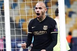 Trực tiếp Ferencvaros vs Barcelona: Và Braithwaite đã mang Griezmann trở lại