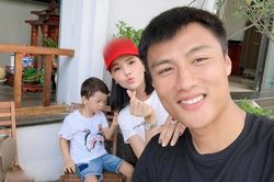 COVID-19 bùng phát, tiền vệ Mạc Hồng Quân có thể bỏ lỡ V.League 2021