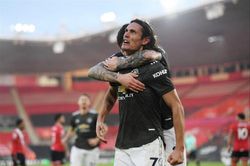 Cavani đối đầu đội bóng cũ?