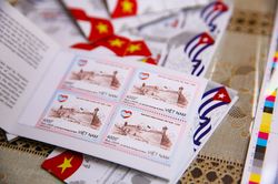 Việt Nam-Cuba phát hành chung bộ tem kỷ niệm quan hệ ngoại giao