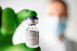 Người dân các nước EU hết cơ hội tiêm vaccine COVID-19 trong năm 2020