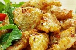 Cách làm bì heo xóc muối ớt thơm ngon, giòn tan