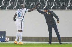Romelu Lukaku thăng hoa tại Inter: 'Voi chiến thỏa sức tung hoành nơi rừng thiêng'