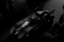 Đồng hồ thiết kế giống xe của Batman có giá gần 30.000 USD