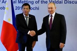 Nỗ lực thắt chặt quan hệ với Nga, Philippines hối thúc Tổng thống Putin thăm Manila càng sớm càng tốt