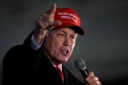 Đồng minh ông Trump đòi tẩy chay bỏ phiếu cho đảng Cộng hòa ở Georgia